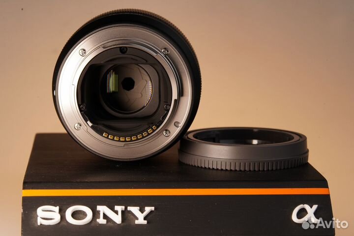 Sony FE 50mm f/1.8 F