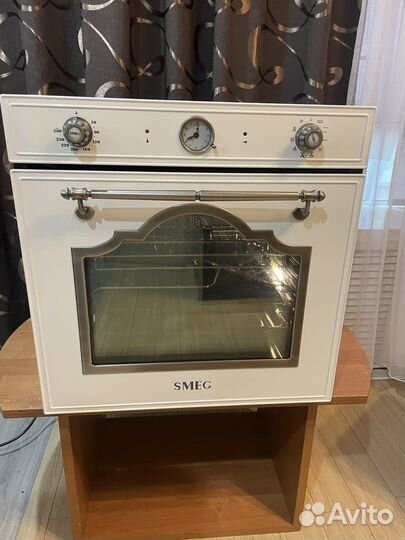 Духовой шкаф Smeg Пиролиз