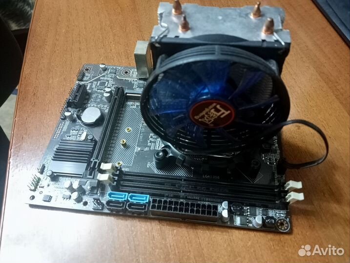 Материнская плата с куллером LGA1356