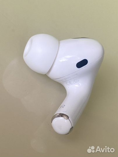 Правый Airpods Pro