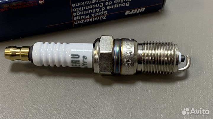Свеча зажигания Mercedes M102/M103