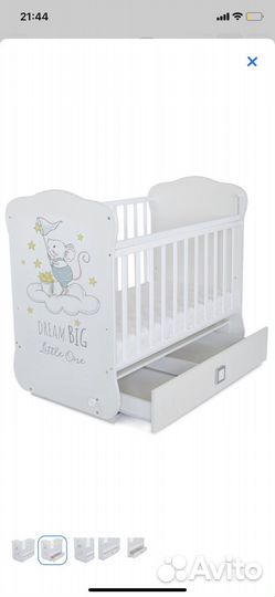 Детская кроватка с маятником и ящиком