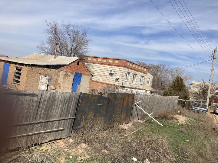 Дом 55 м² на участке 10 га