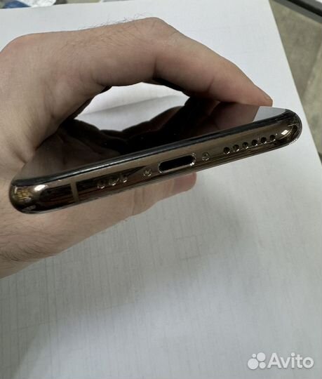 iPhone Xs, 64 ГБ