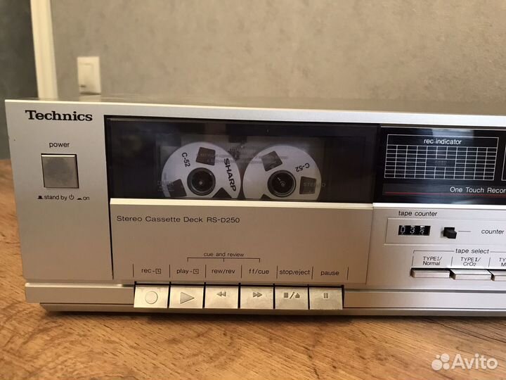 Кассетная дека Technics RS-D250