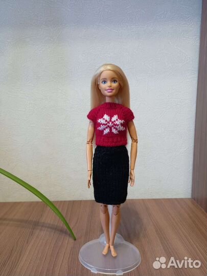 Вязаная одежда для кукол барби