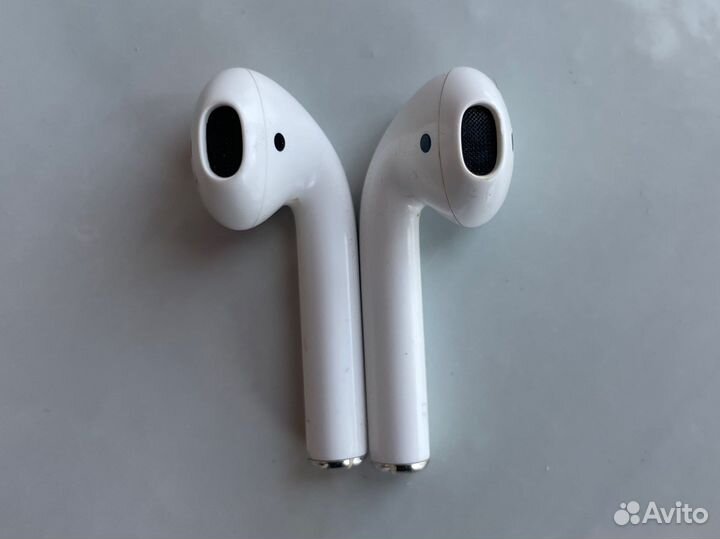 Наушники airpods 2 на запчасти