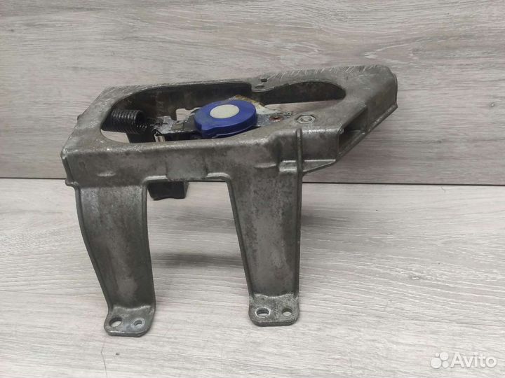 Механизм стояночного тормоза Mercedes E-class W211