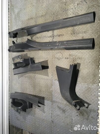 Накладка порога (Volkswagen Tiguan)