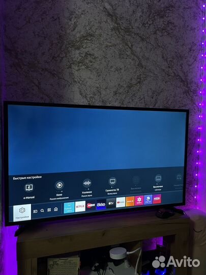 Телевизор samsung SMART tv