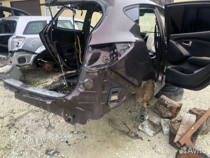 Крыло четверть заднее правое Hyundai Ix35 LM G4KD