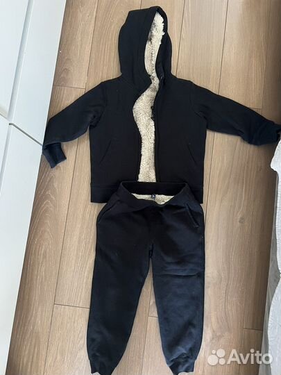 Утепленный костюм Uniqlo