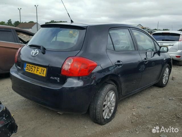 Разбор на запчасти Toyota Auris E15