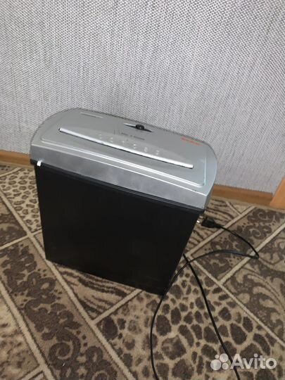 Уничтожитель бумаг