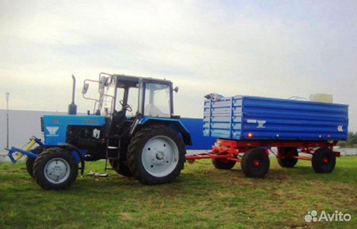 Водитель на Трактор