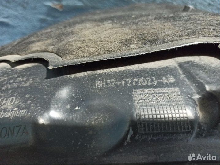 Подкрылок задний левый Range Rover Sport L320