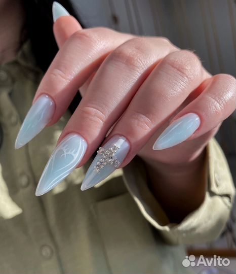 Маникюр, покрытие гель-лаком и наращивание ногтей