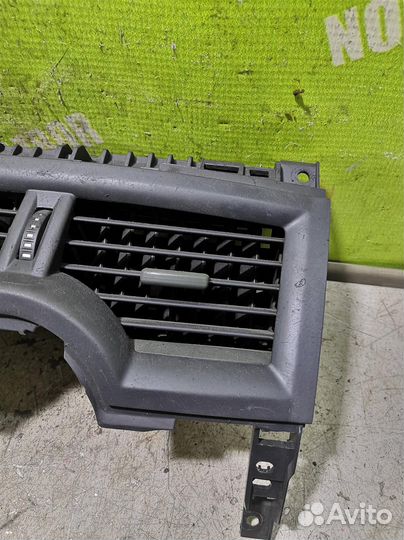 Дефлектор воздушный Рено Меган 2