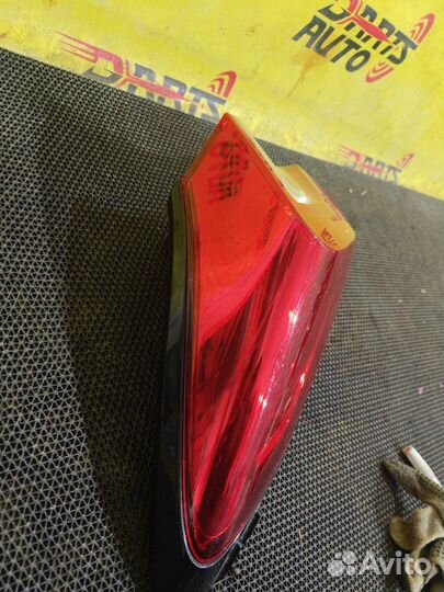 Стоп-сигнал задний Toyota C-Hr ZYX10 2zrfxe