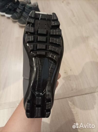 Лыжные ботинки р,31 новые