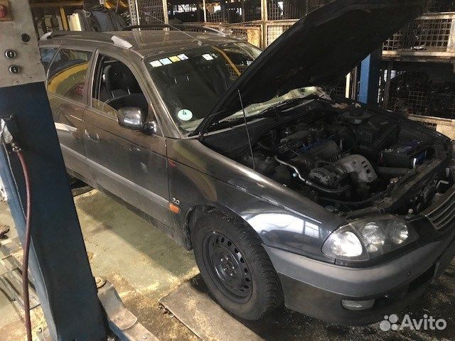Разбор на запчасти Toyota Avensis 1