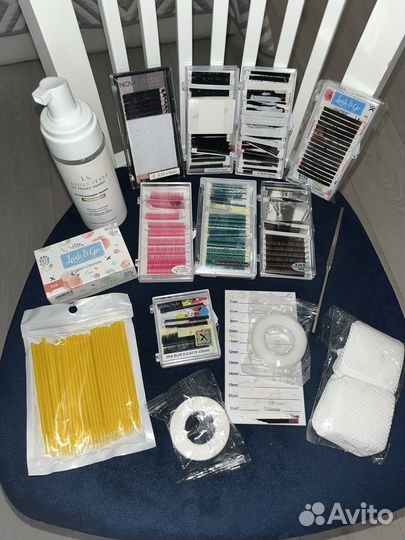 Для наращивания ресниц набор