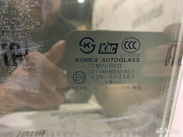 Стекло двери заднее левое Hyundai Elantra XD G4GC