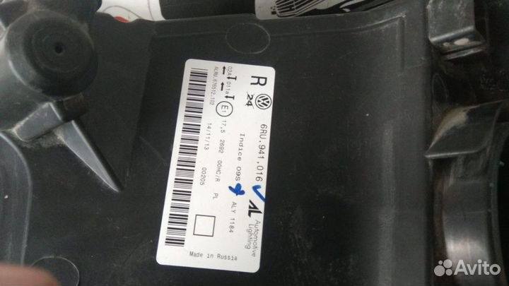 Фара правая Volkswagen Polo Sedan 6RU941016