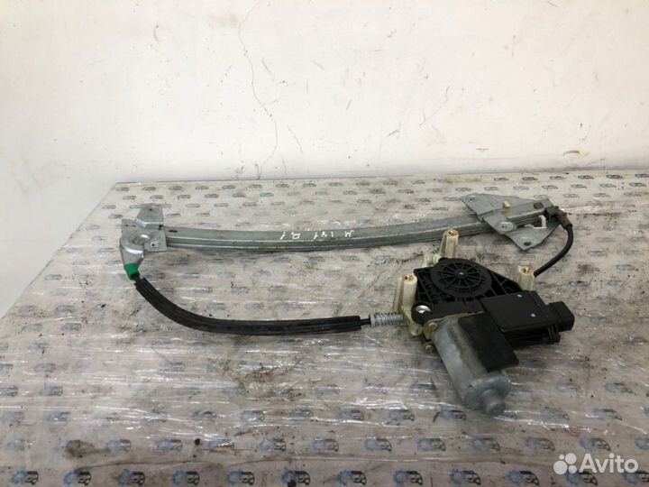 Стеклоподъемник передний правый Mitsubishi Carisma