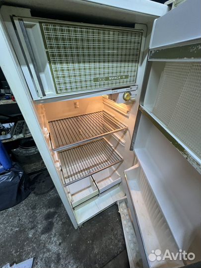 Холодильник бу Минск-11