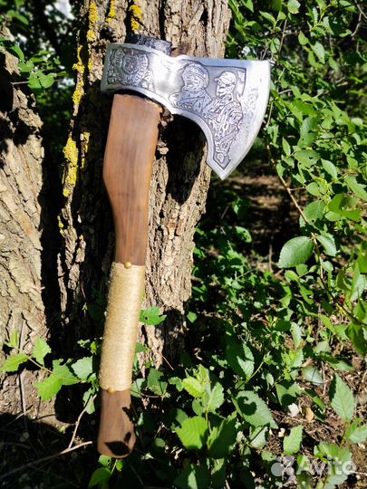 Топор ручной работы