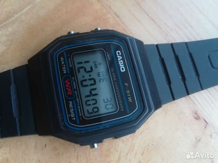 Часы Casio