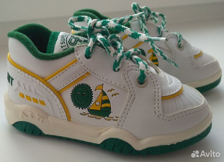 Кроссовки детские кожаные