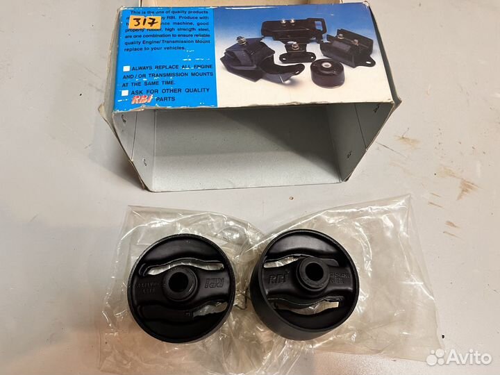 Опора двигателя передняя carina E (1992-1997)