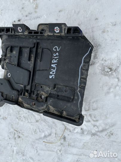 Площадка аккумулятора Hyundai Solaris 2