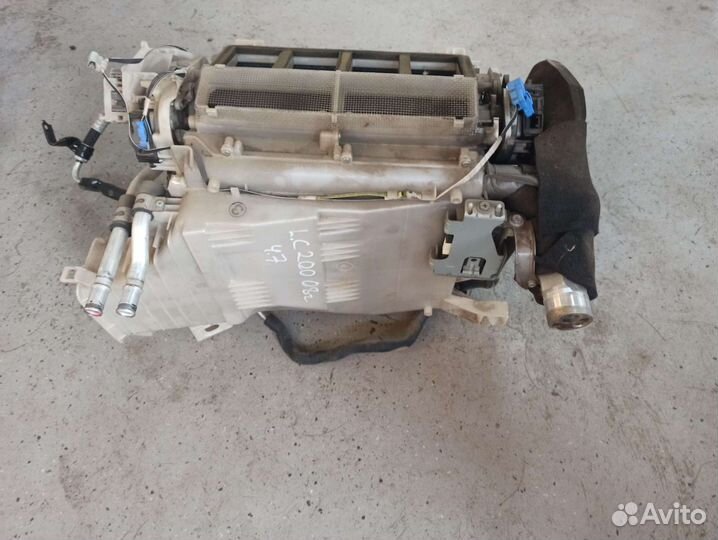 Toyota Land Cruiser 200 печка в сборе
