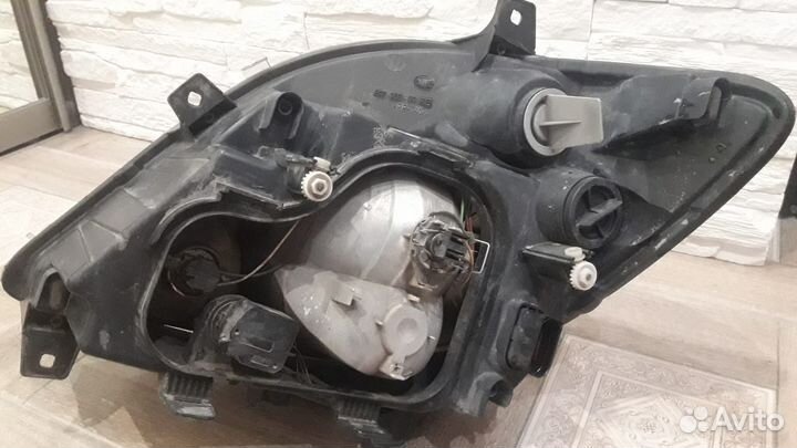 Фара правая mersedes sprinter 906 2008 г.в