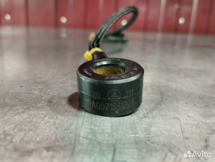 Датчик детонации Mercedes C-Class W204 OM651 2.2