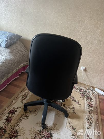 Компьютерное кресло