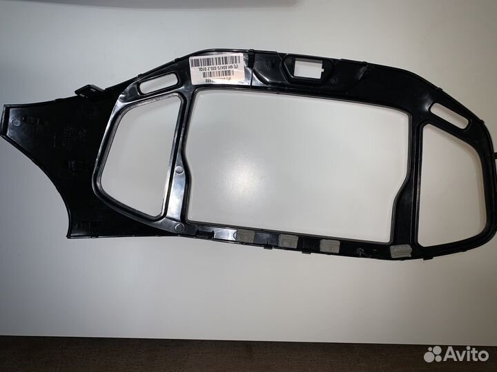 Рамка для магнитолы Лада Веста