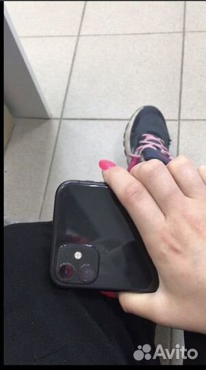 iPhone 11, 64 ГБ