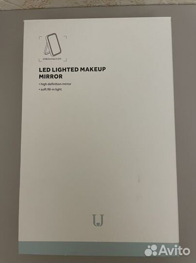 Зеркало с подсветкой для макияжа