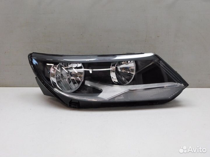 Фара правая Volkswagen Tiguan