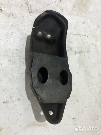 Кронштейн кпп Daewoo Nexia