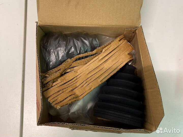 Пыльник шрус Toyota 04428-42070