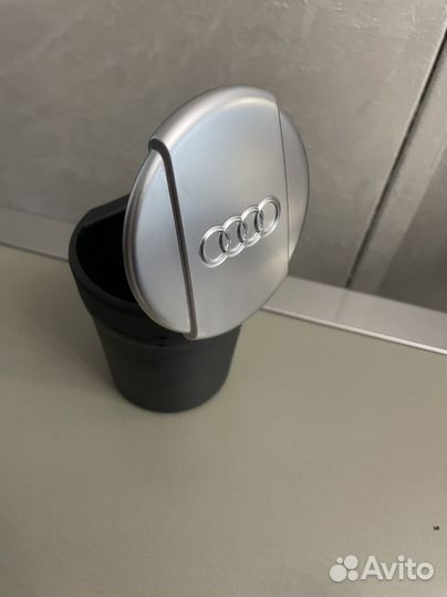 Пепельница автомобильная