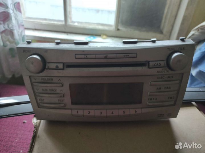 Продам штатную автомагнитолу тойота