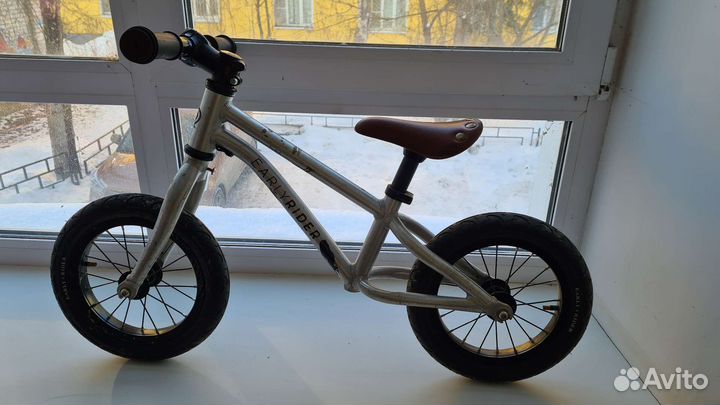 Беговел Early Rider 12 колеса