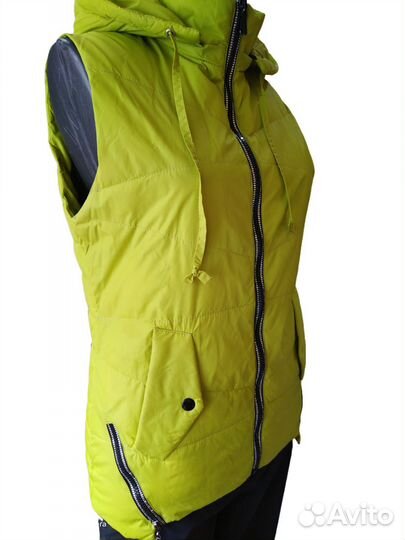 Жилетка, безрукавка женская р. 44-46