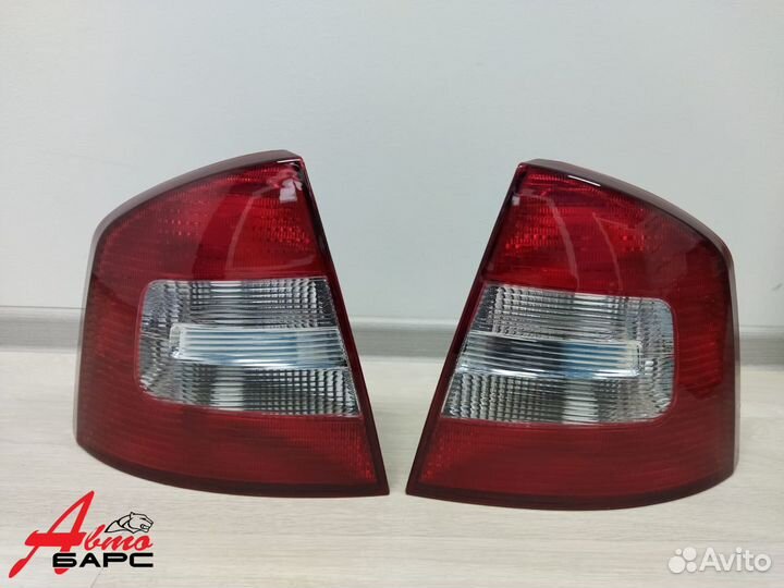 Фонарь левый правый Skoda Octavia A5 2008-2013